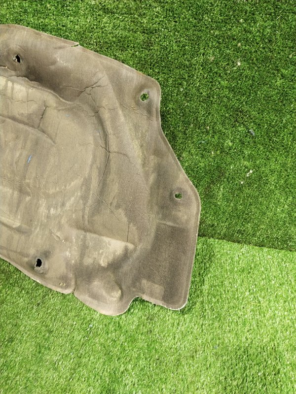 Изолятор капота, 2000 рублей, Красноярск