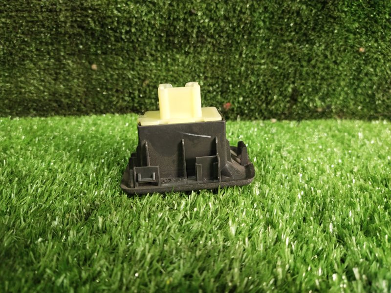 Кнопка стеклоподъемника, 500 рублей, Красноярск