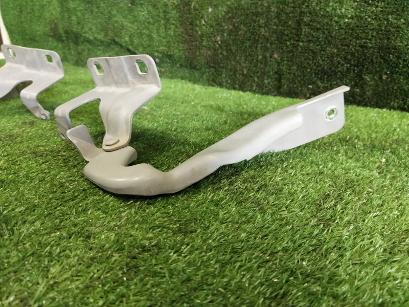 Петля капота, 1900 рублей, Красноярск