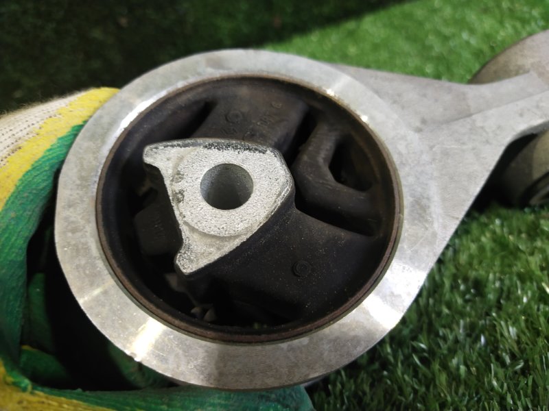 Подушка двигателя, 500 рублей, Красноярск