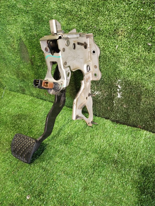 Педаль тормоза, 1500 рублей, Красноярск