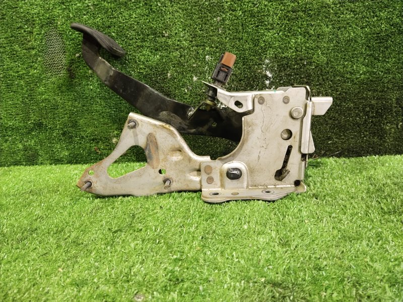 Педаль тормоза, 1500 рублей, Красноярск