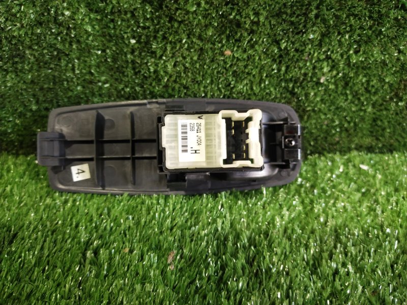 Кнопка стеклоподъемника, 300 рублей, Красноярск