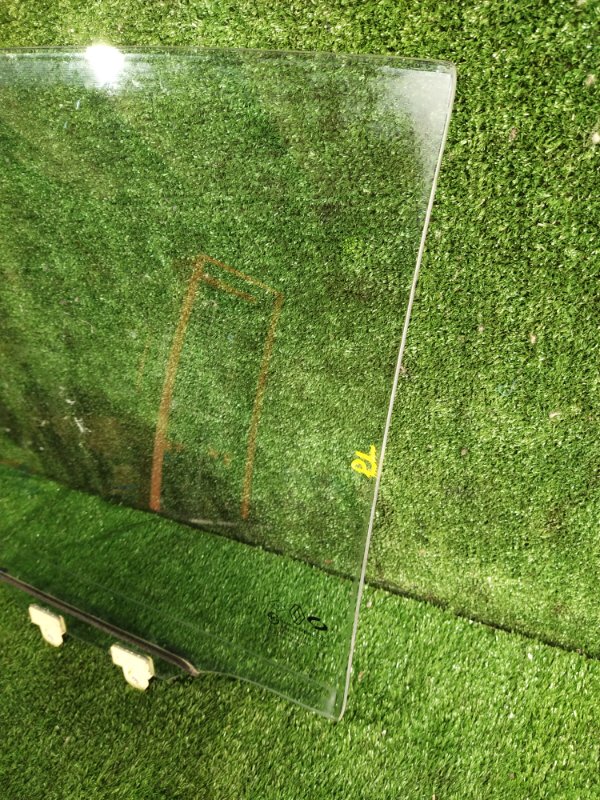 Стекло боковое, 1200 рублей, Красноярск