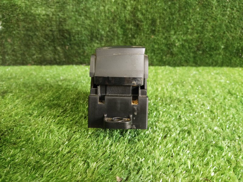 Кнопка стояночного тормоза, 1000 рублей, Красноярск