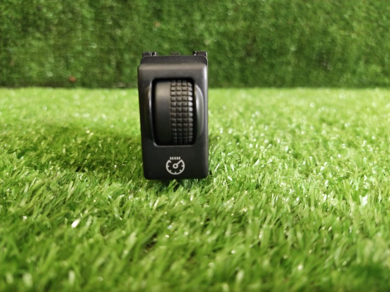 Кнопка освещения панели приборов, 500 рублей, Красноярск