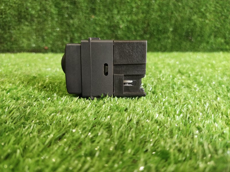 Кнопка освещения панели приборов, 500 рублей, Красноярск