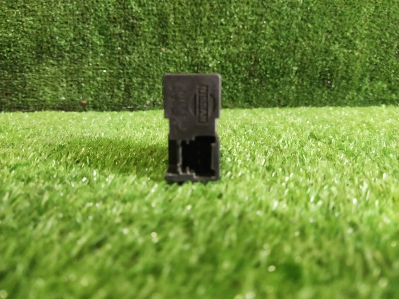 Кнопка освещения панели приборов, 500 рублей, Красноярск