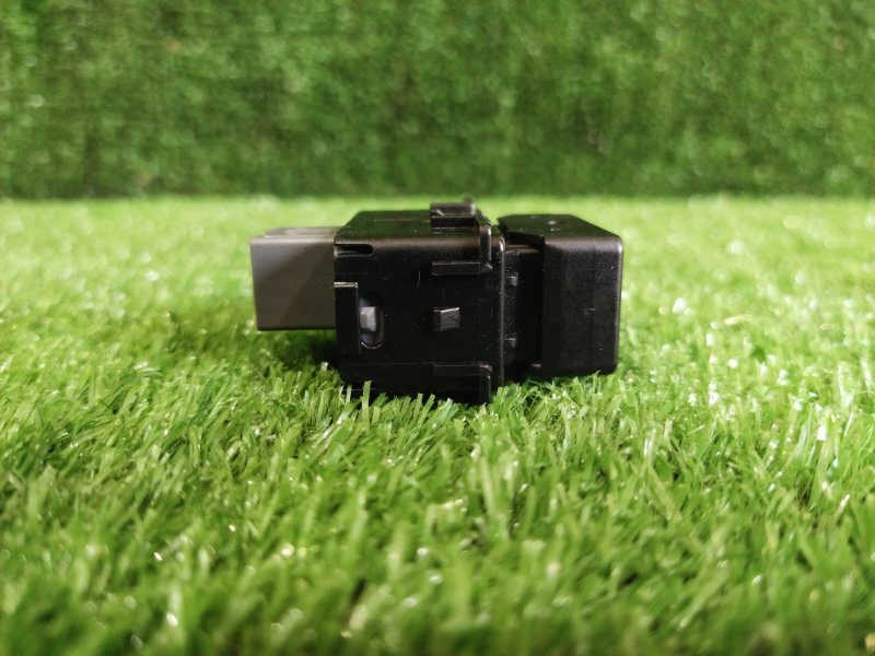 Кнопка включения полного привода, 500 рублей, Красноярск