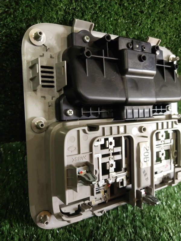 Плафон салона, 1000 рублей, Красноярск