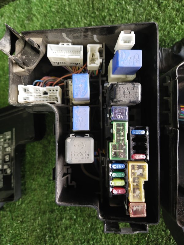 Блок предохранителей под капот, 2000 рублей, Красноярск