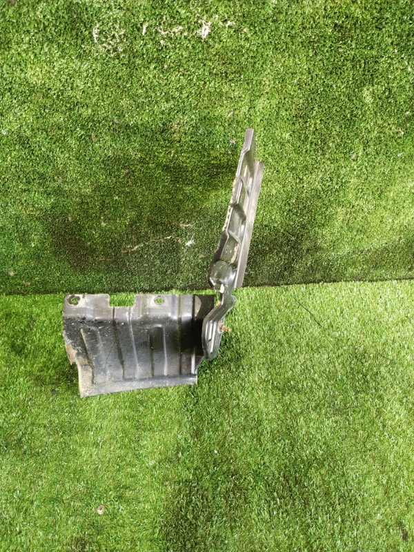 Подкрылок, 500 рублей, Красноярск