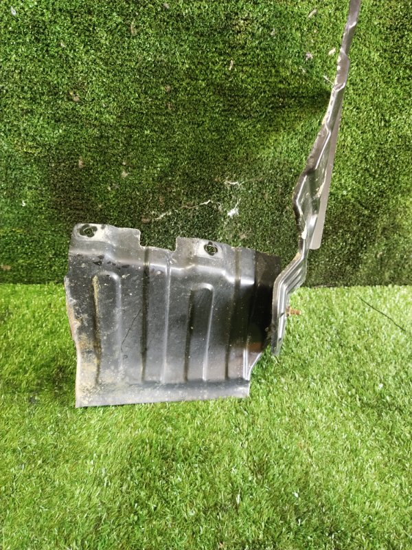 Подкрылок, 500 рублей, Красноярск