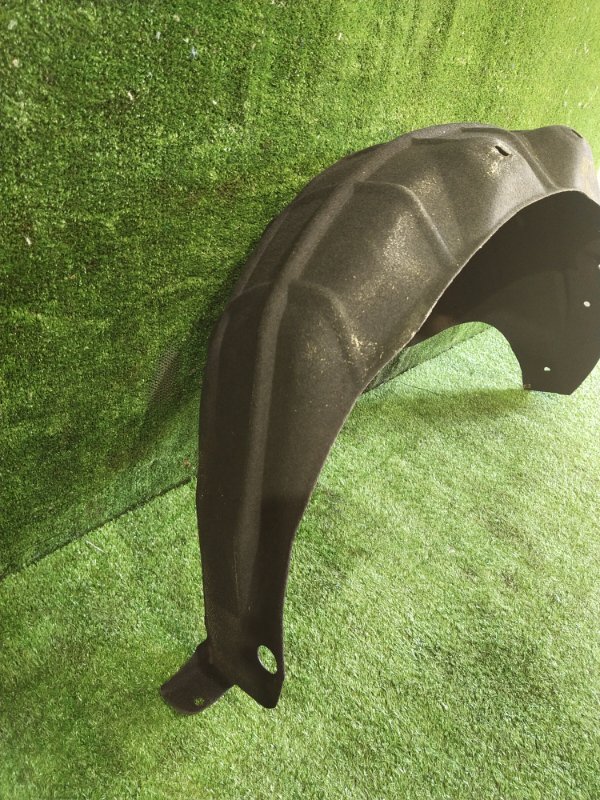 Подкрылок, 1000 рублей, Красноярск