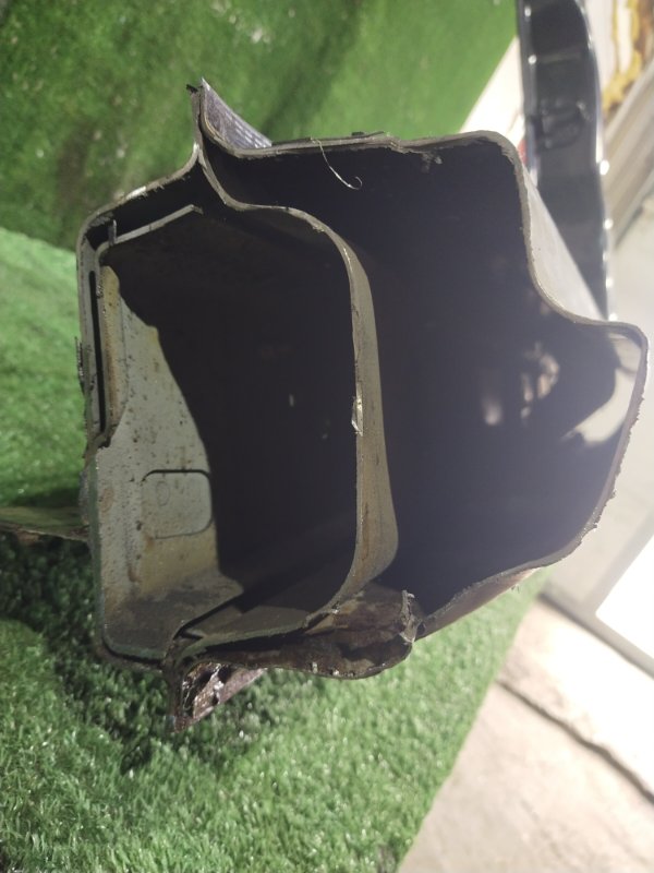 Центральная стойка кузова, 1500 рублей, Красноярск