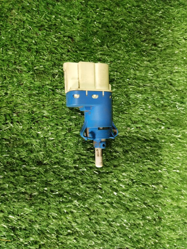 Концевик педали тормоза, 500 рублей, Красноярск