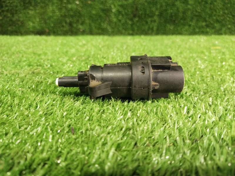 Концевик педали тормоза, 500 рублей, Красноярск