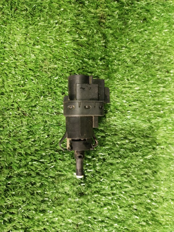 Концевик педали тормоза, 500 рублей, Красноярск