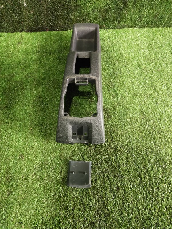 Консоль между сидений, 500 рублей, Красноярск