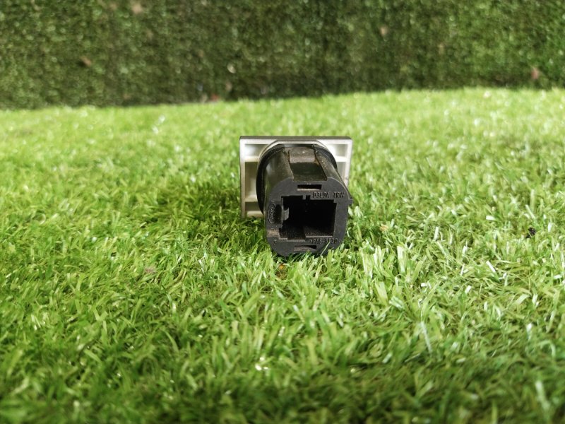 Кнопка обогрева лобового стекла, 400 рублей, Красноярск