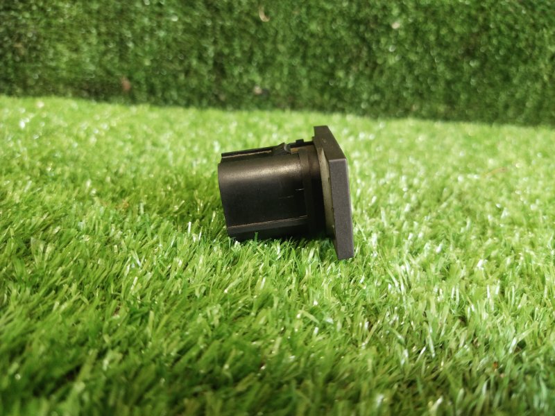 Кнопка антипробуксовочной системы, 400 рублей, Красноярск