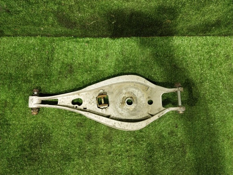 Рычаг подвески верхний, 500 рублей, Красноярск