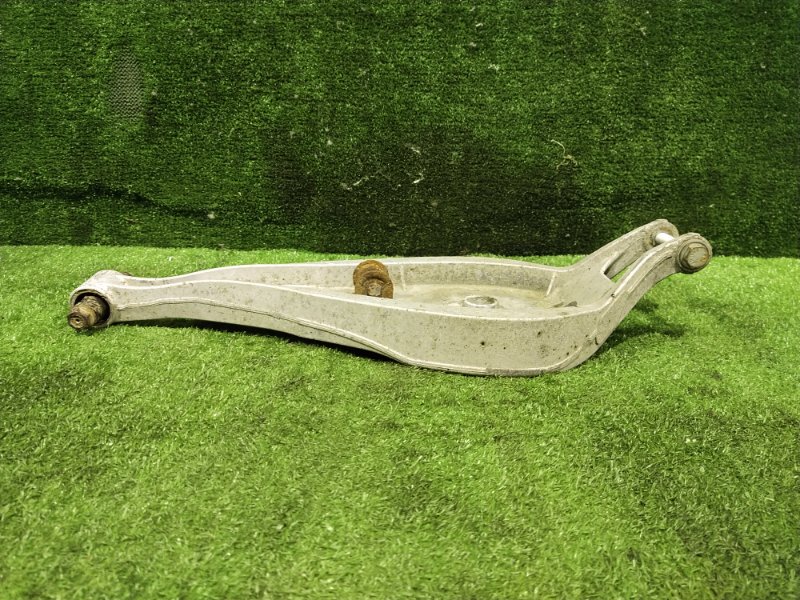 Рычаг подвески верхний, 500 рублей, Красноярск