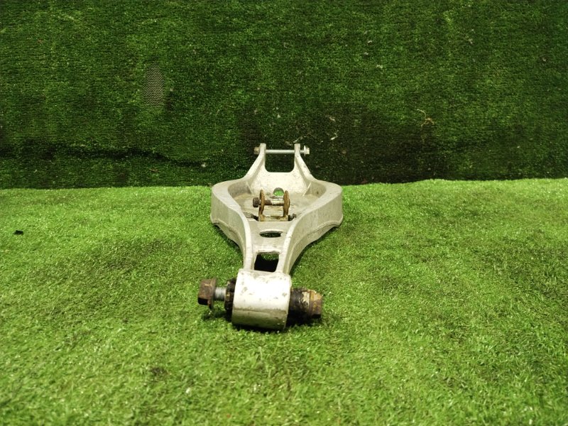 Рычаг подвески верхний, 500 рублей, Красноярск