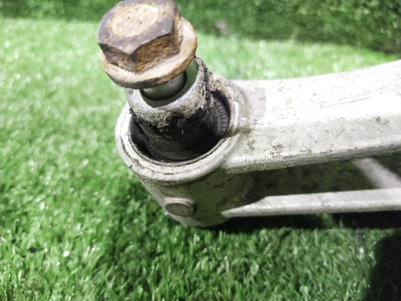 Рычаг подвески верхний, 500 рублей, Красноярск