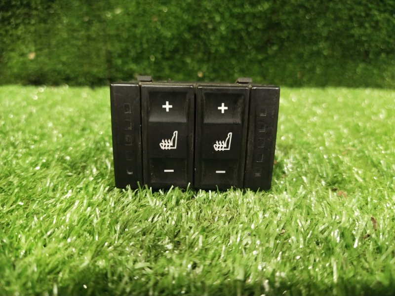 Кнопка обогрева сидений, 3000 рублей, Красноярск