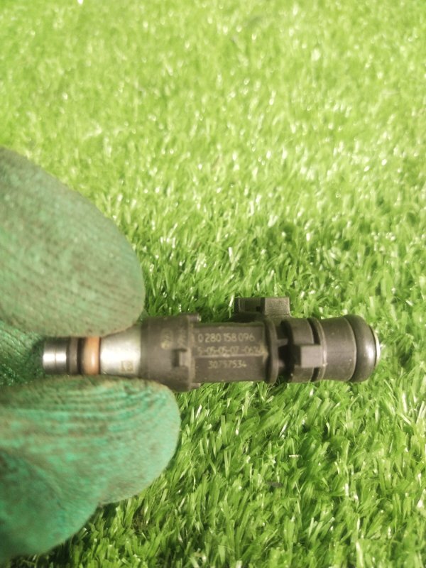 Форсунка топливная, 1000 рублей, Красноярск