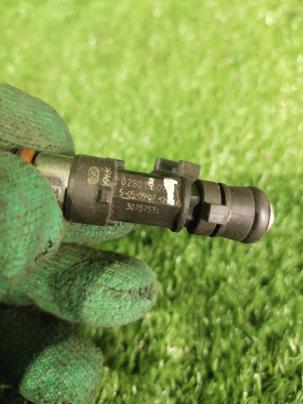 Форсунка топливная, 1000 рублей, Красноярск