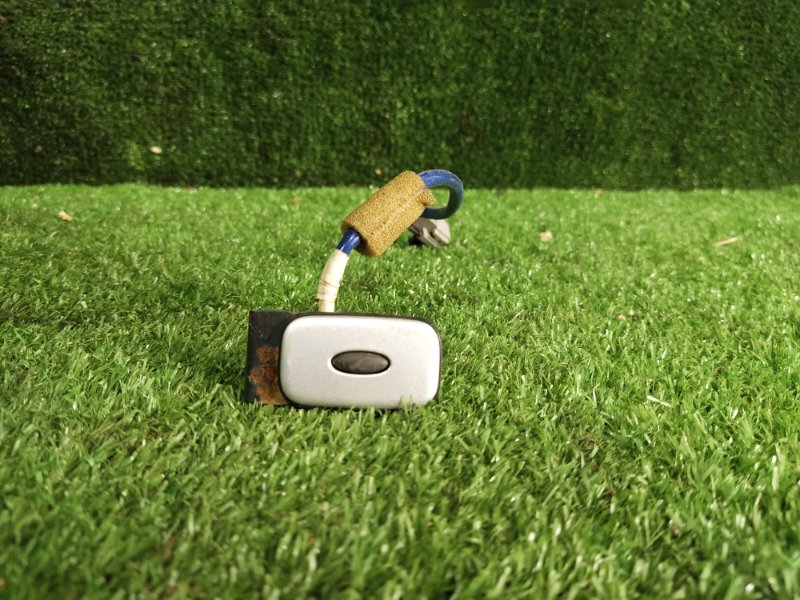 Кнопка открывания багажника, 500 рублей, Красноярск