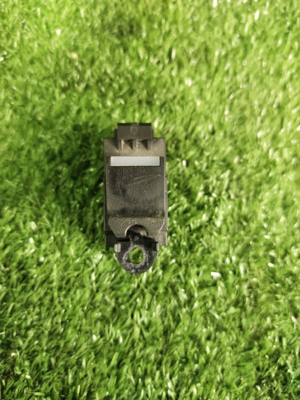 Кнопка стеклоподъемника, 500 рублей, Красноярск