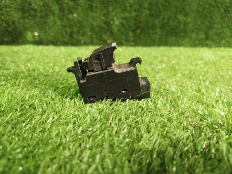 Кнопка стеклоподъемника, 500 рублей, Красноярск