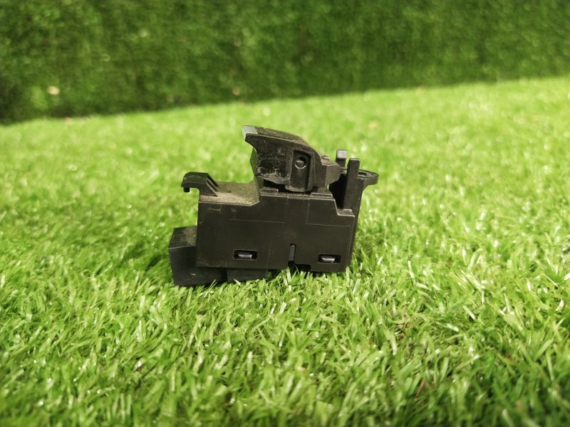 Кнопка стеклоподъемника, 500 рублей, Красноярск