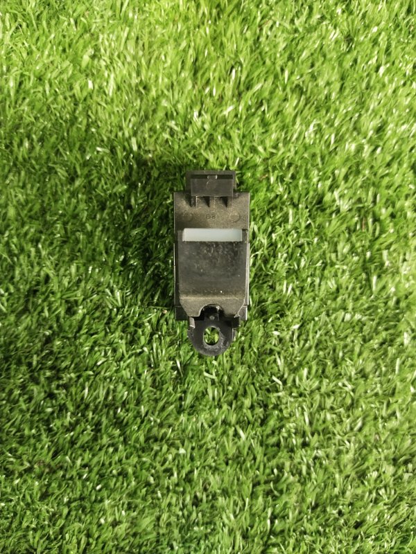 Кнопка стеклоподъемника, 500 рублей, Красноярск