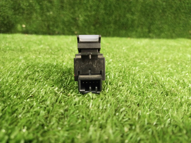 Кнопка стеклоподъемника, 500 рублей, Красноярск