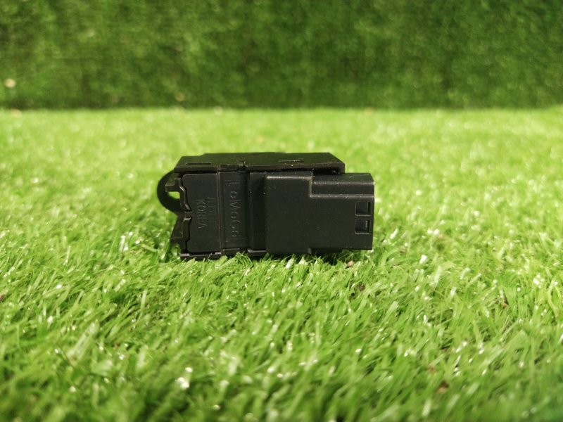 Кнопка стеклоподъемника, 500 рублей, Красноярск