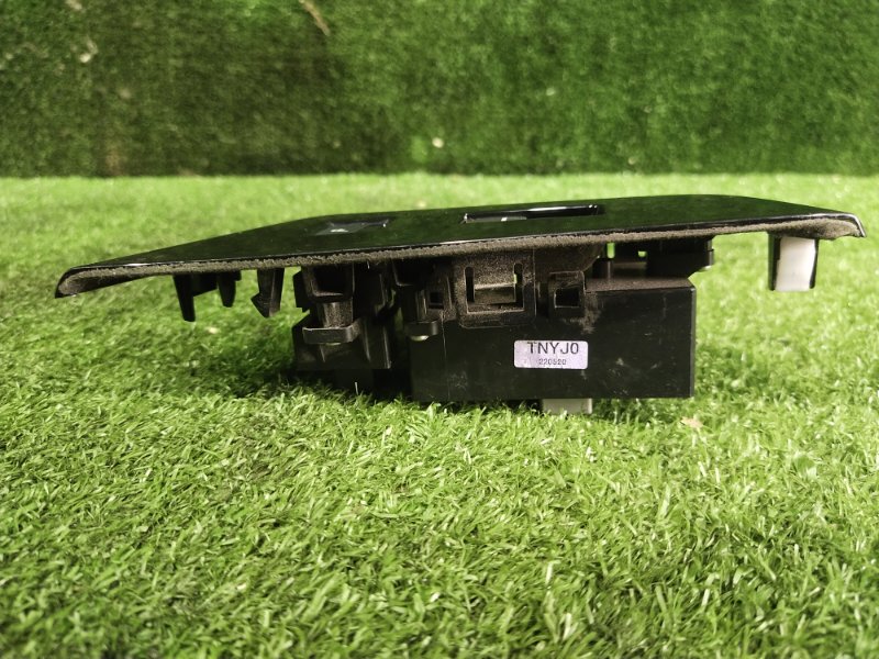 Кнопка стеклоподъемника, 3000 рублей, Красноярск