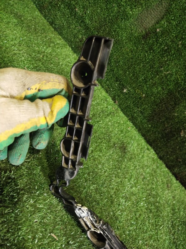 Крепление бампера, 1000 рублей, Красноярск