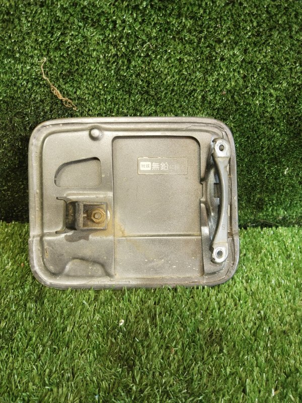 Лючок топливного бака, 300 рублей, Красноярск