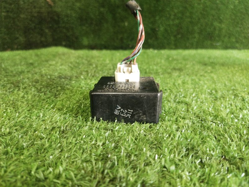 Реле системы напоминания о включенных фарах, 300 рублей, Красноярск