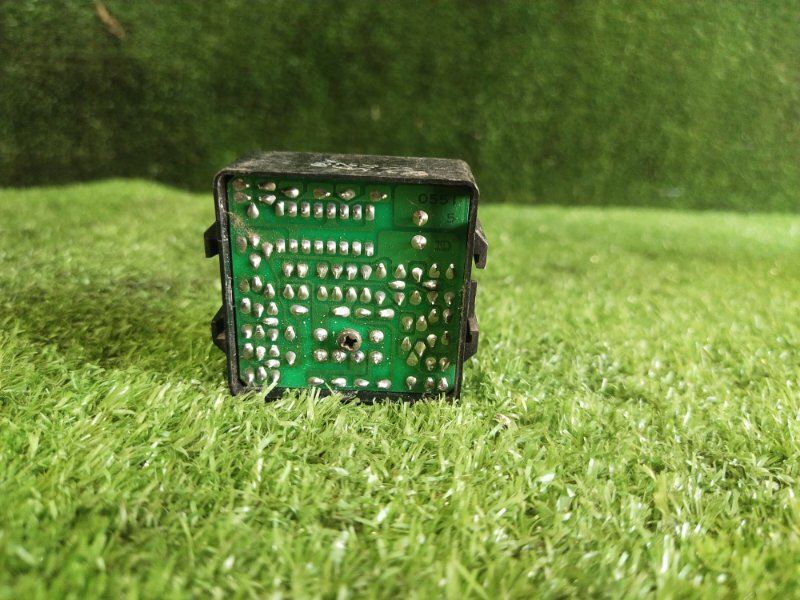 Реле системы напоминания о включенных фарах, 300 рублей, Красноярск