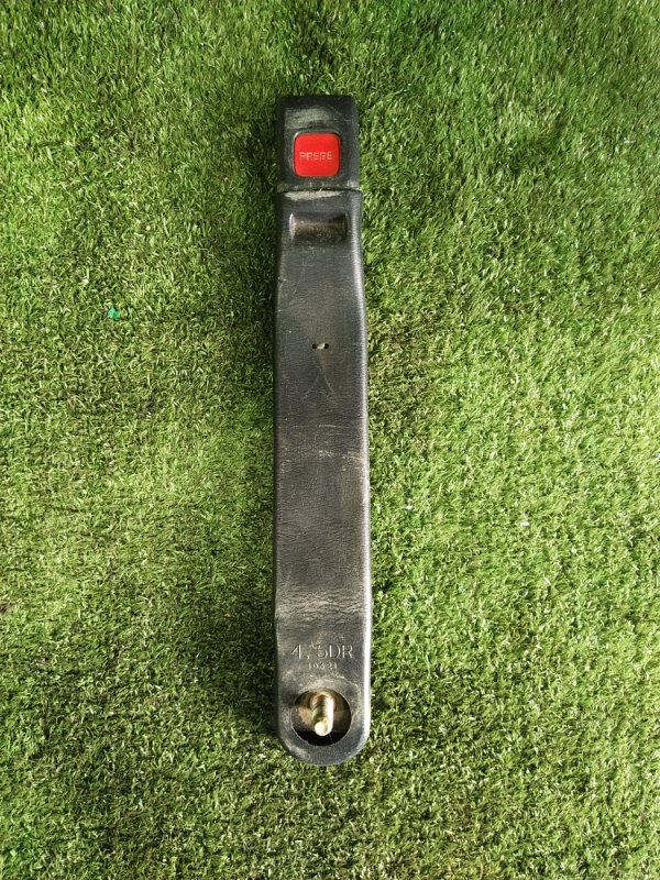 Замок ремня безопасности, 500 рублей, Красноярск