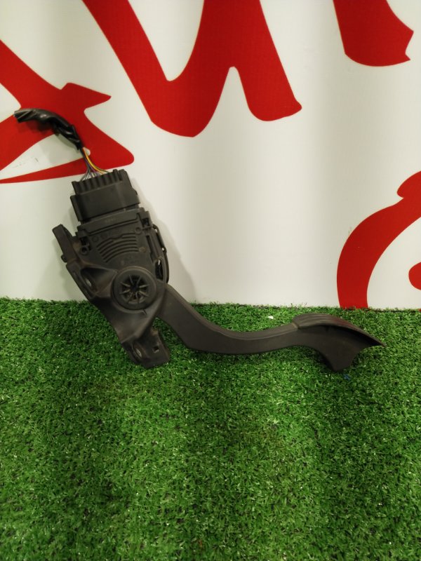 Педаль газа, 1500 рублей, Красноярск