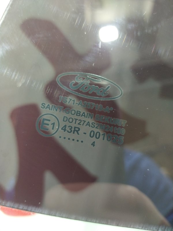 Стекло боковое, 1500 рублей, Красноярск