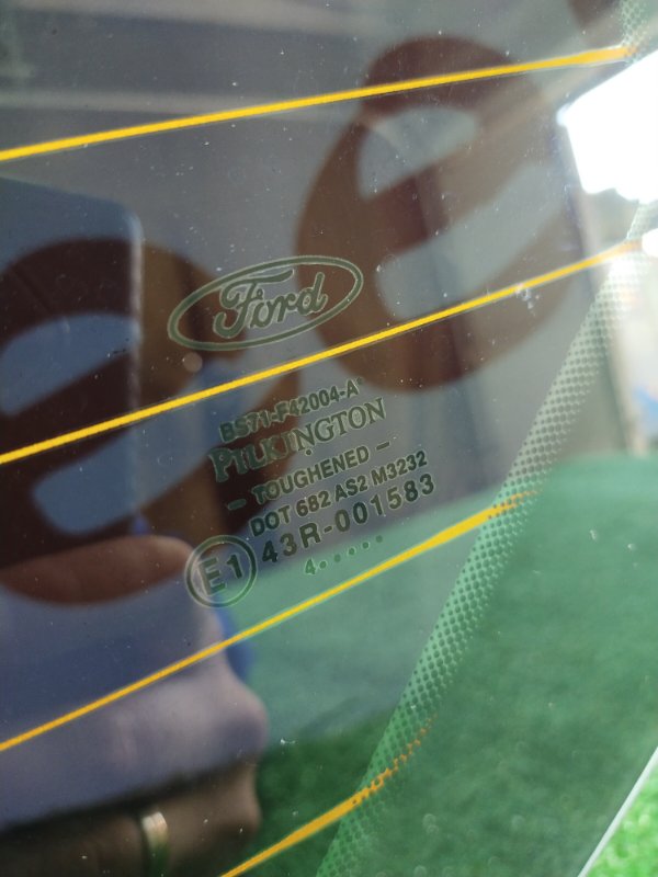 Стекло заднее, 8000 рублей, Красноярск