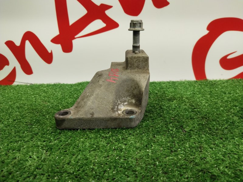 Кронштейн КПП, 1000 рублей, Красноярск