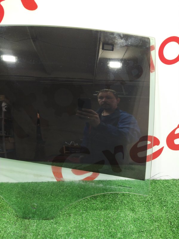 Стекло боковое, 1500 рублей, Красноярск